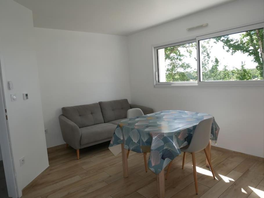 Appt T2 Confortable La Roche-sur-Yon Exterior photo